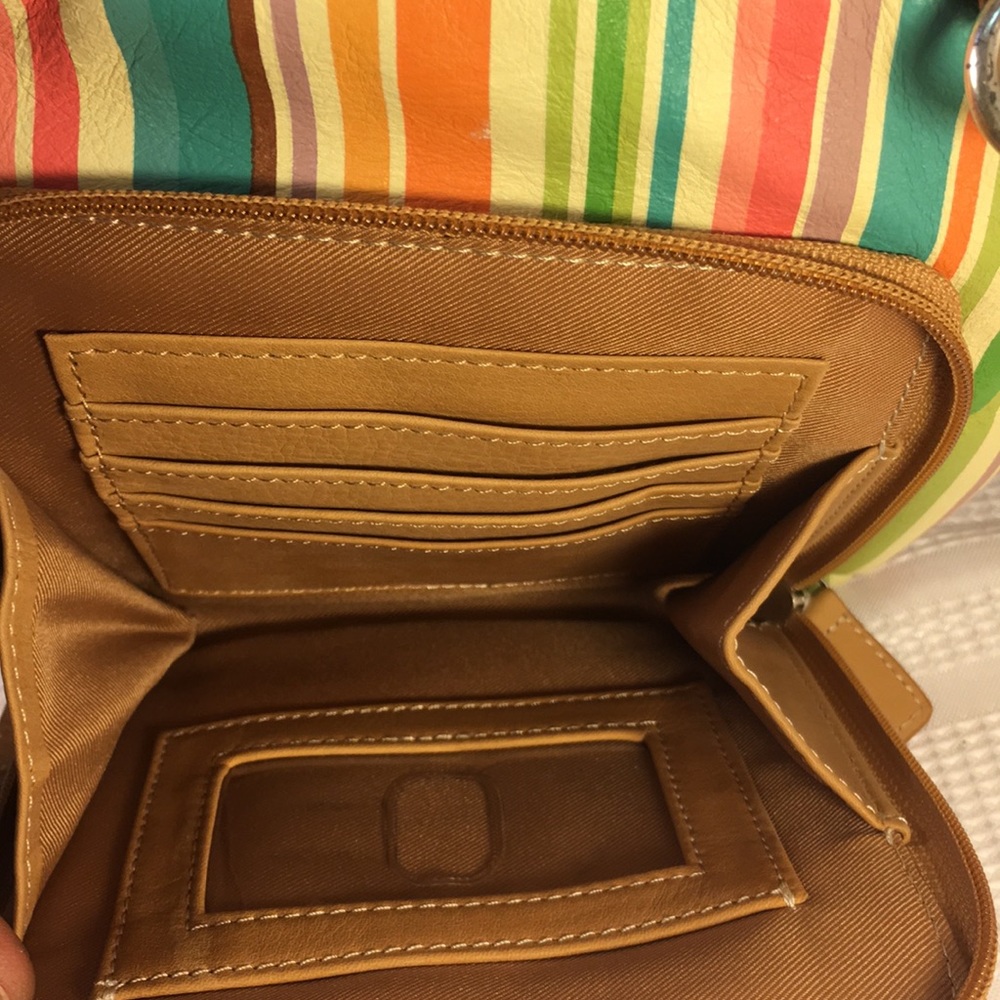 Fossil leather crossbody almost new roomy bright - Picture 5 of 8
